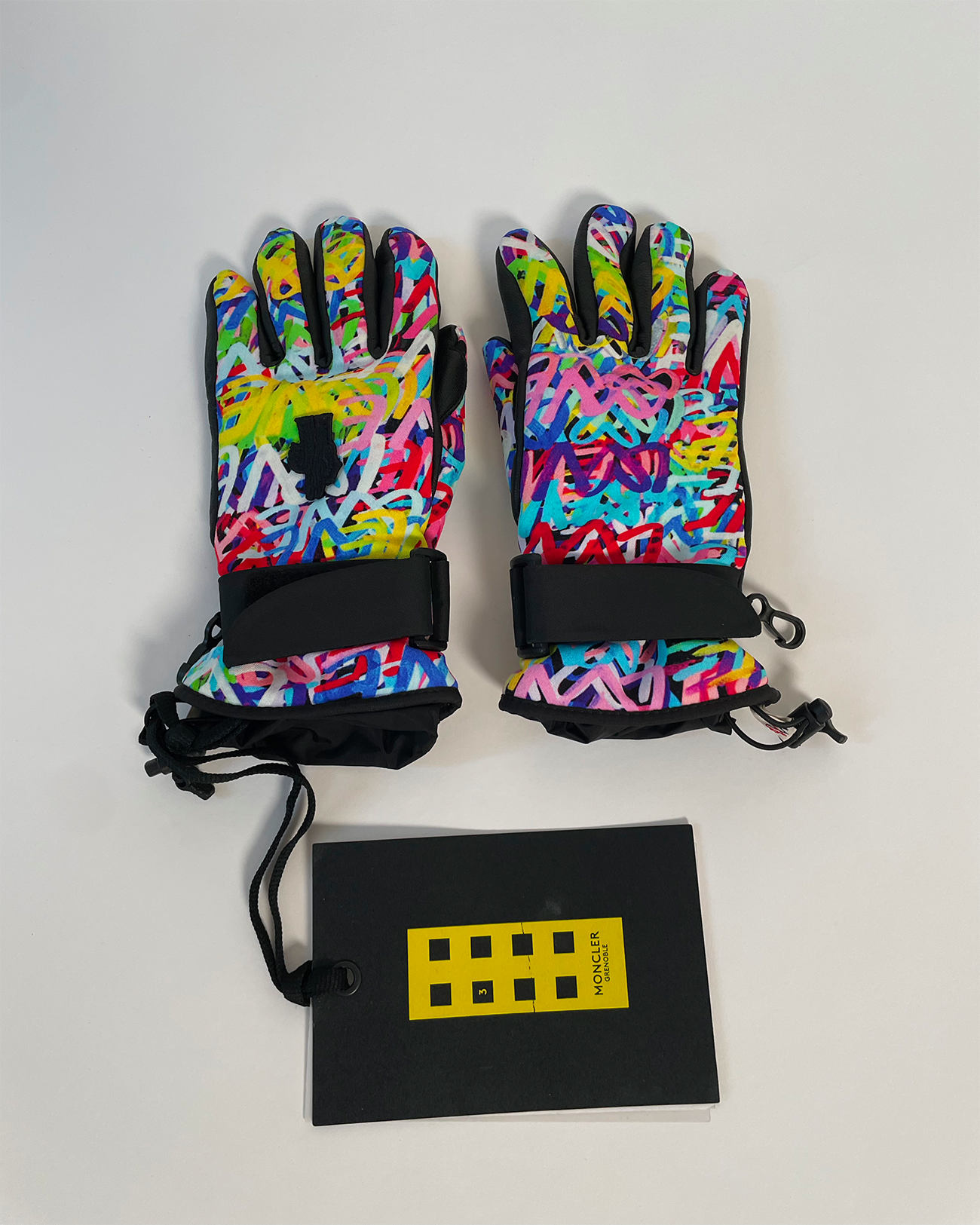FW 20 Graffitis Ski Gloves