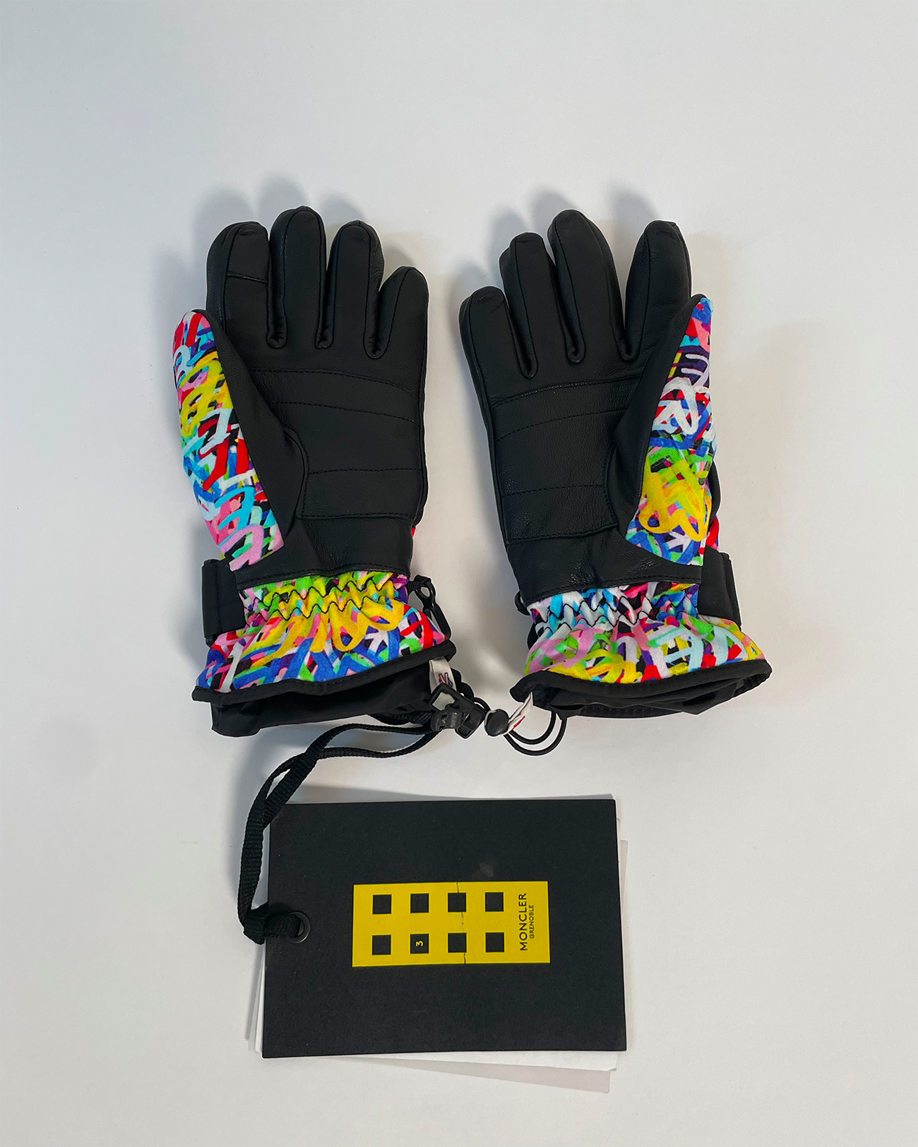FW 20 Graffitis Ski Gloves