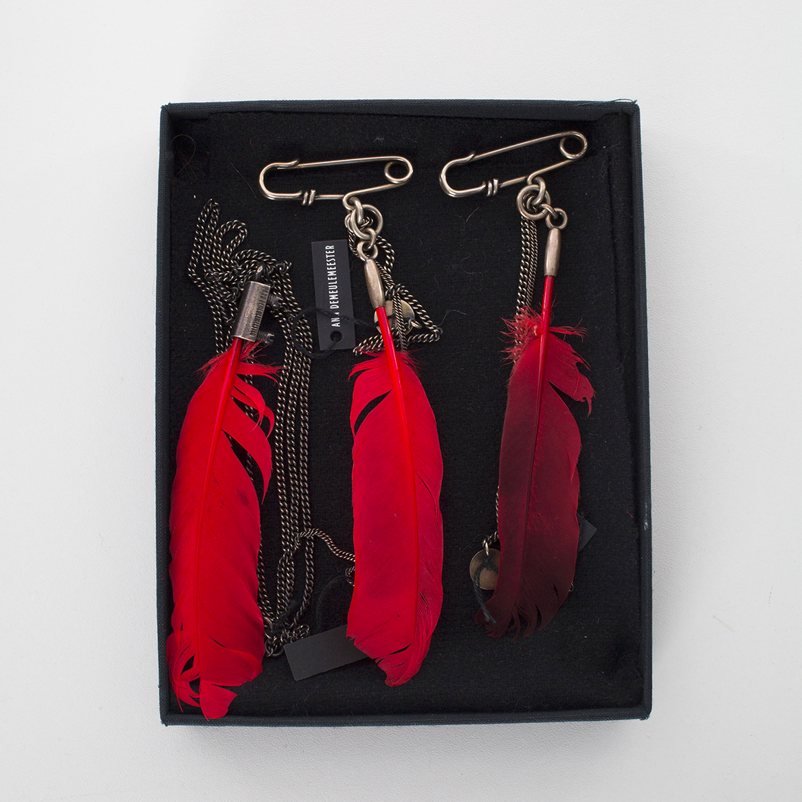 FW 10 Red Feathers Pendant Necklace & Brooches