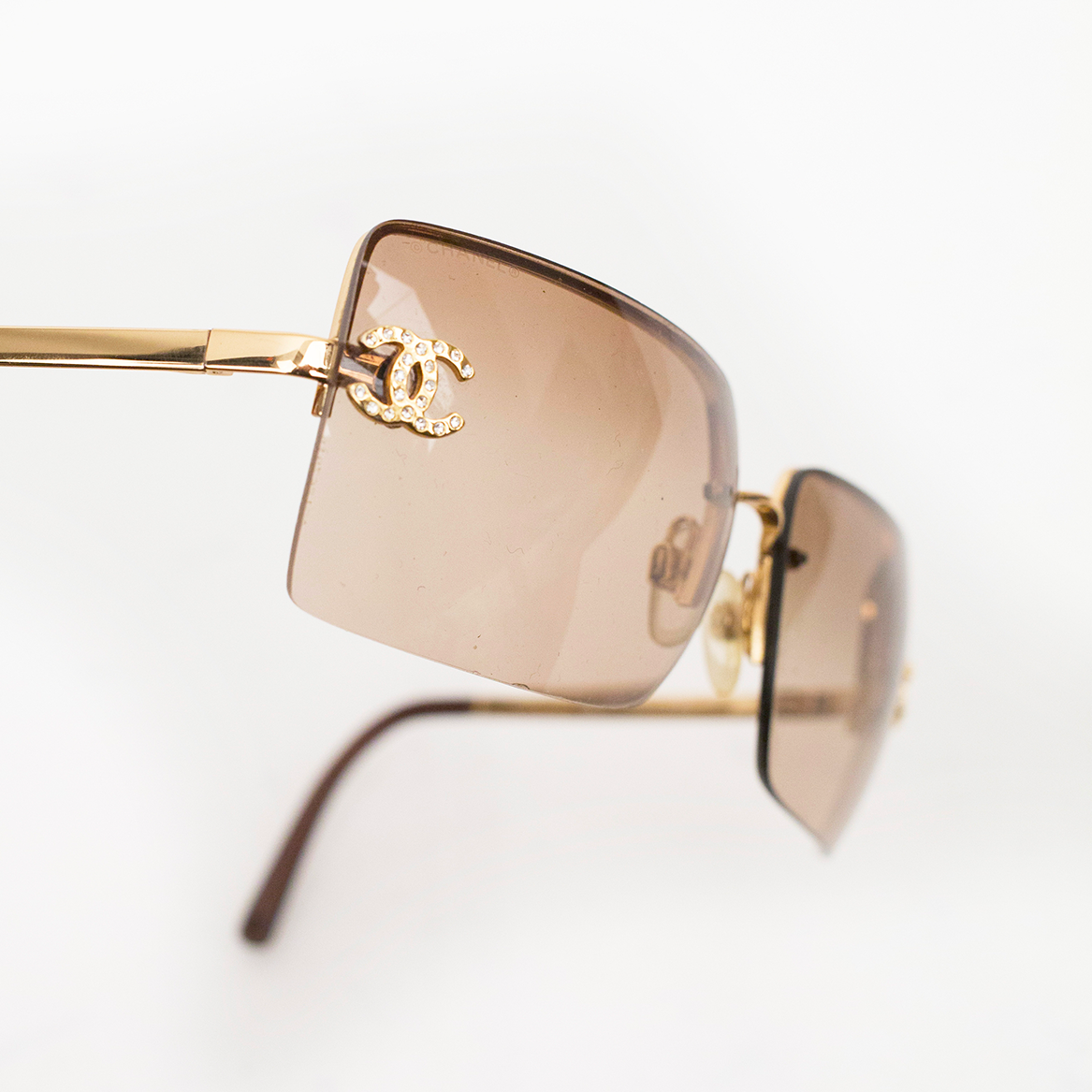 Rimless Strassed "CC" Logo Sunglasses