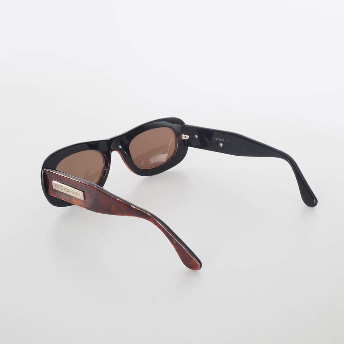 90's Woody Oval Sunglasses