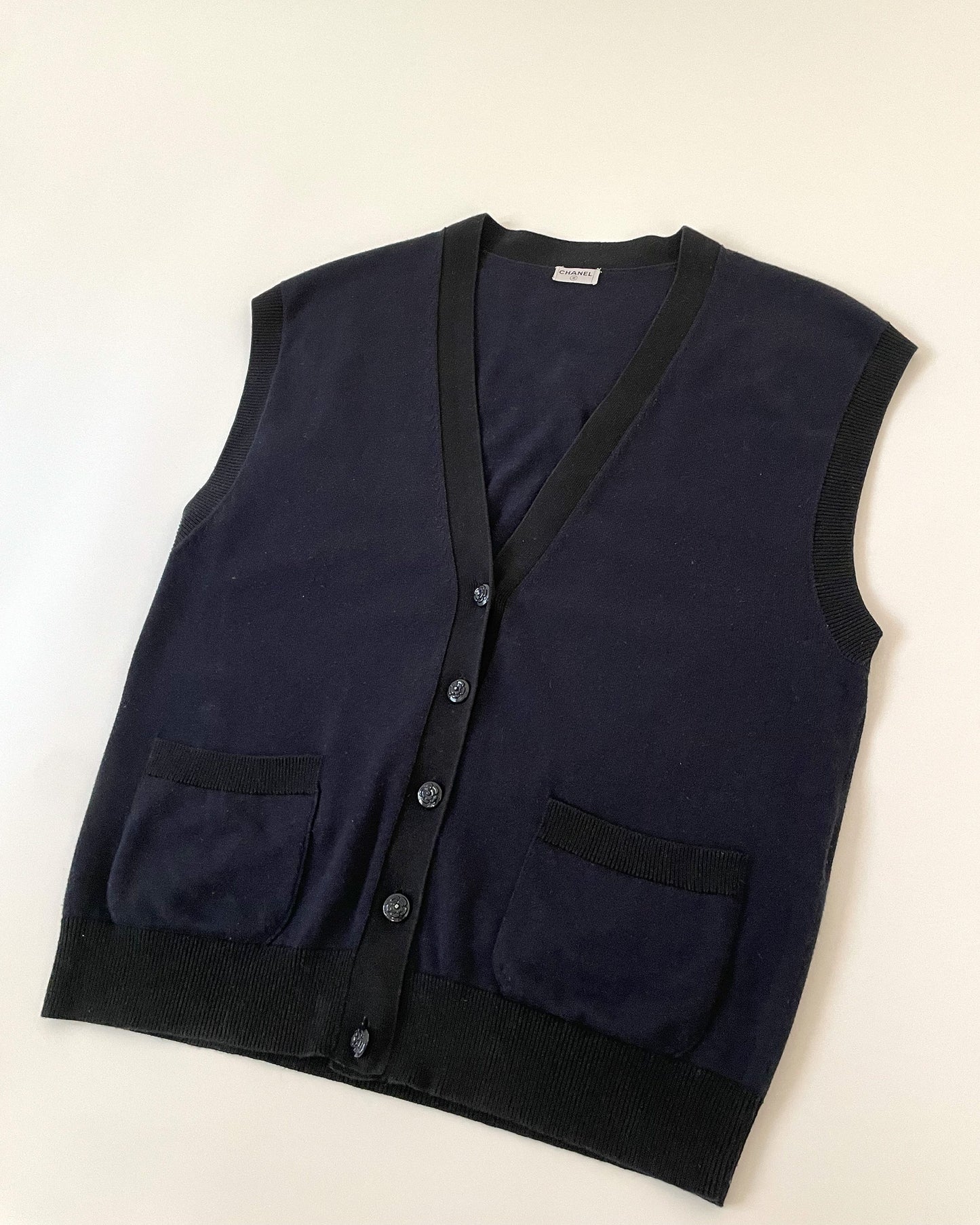 Navy/Black Sleeveless Cardigan