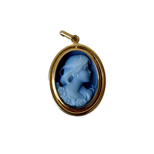 18k Gold Cameo Pendant