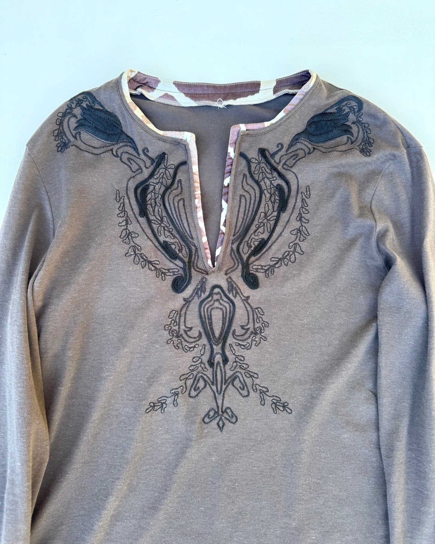 Girafe Collar Long Sleeves Tee