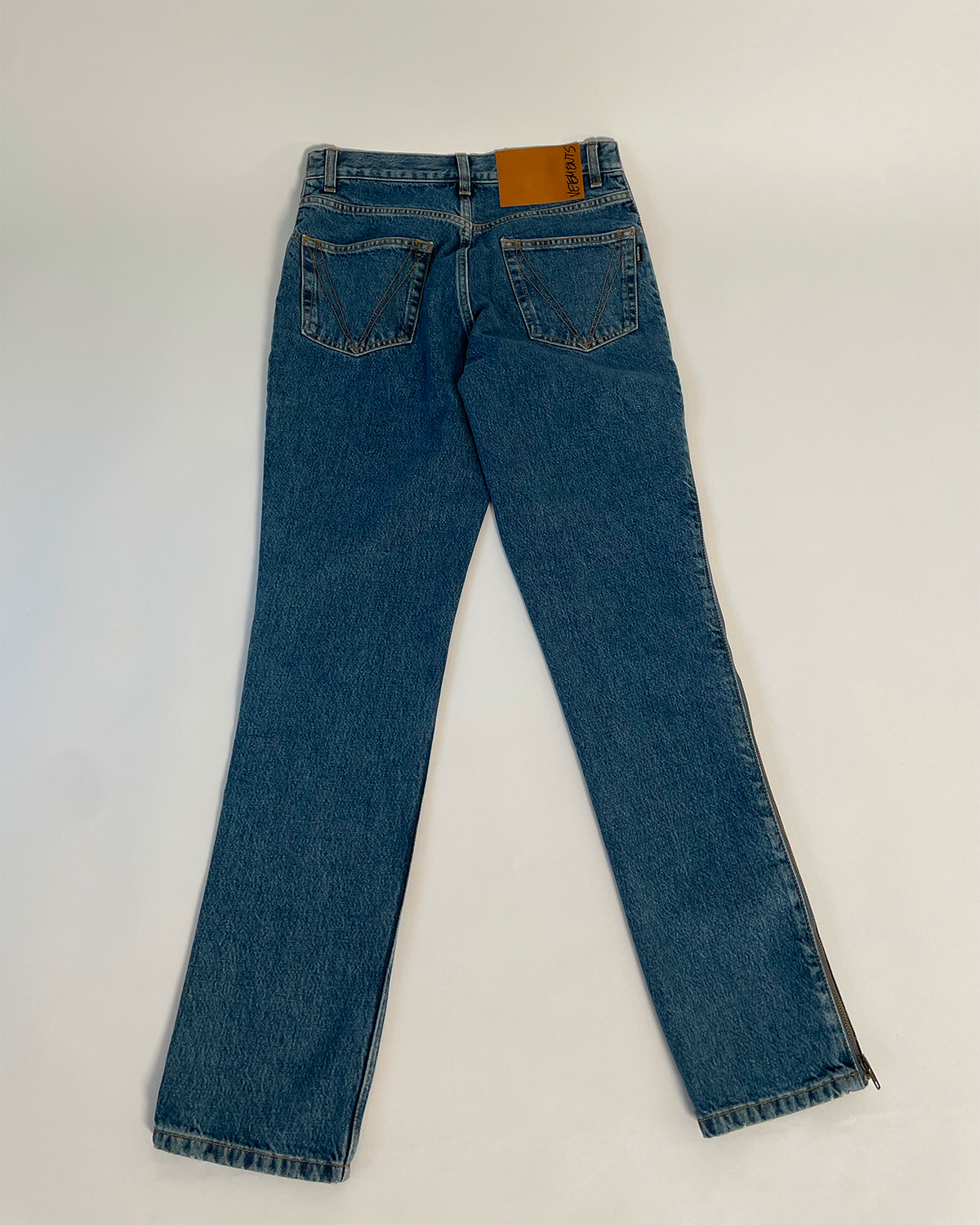 SS 20 Zipped Regular Jeans