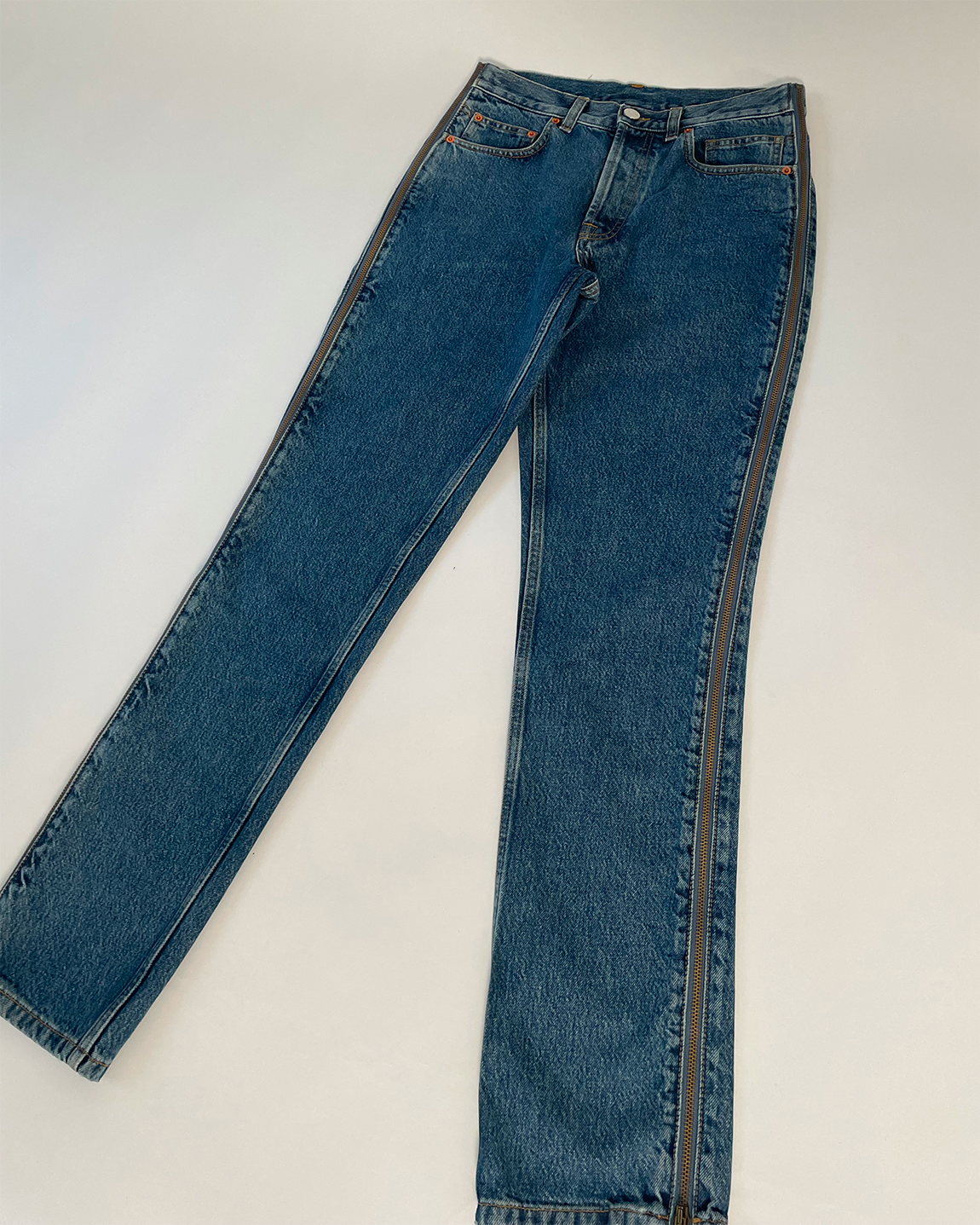 SS 20 Zipped Regular Jeans