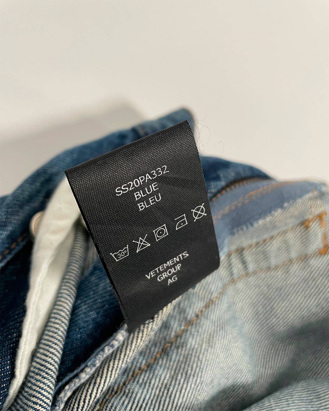 SS 20 Zipped Regular Jeans