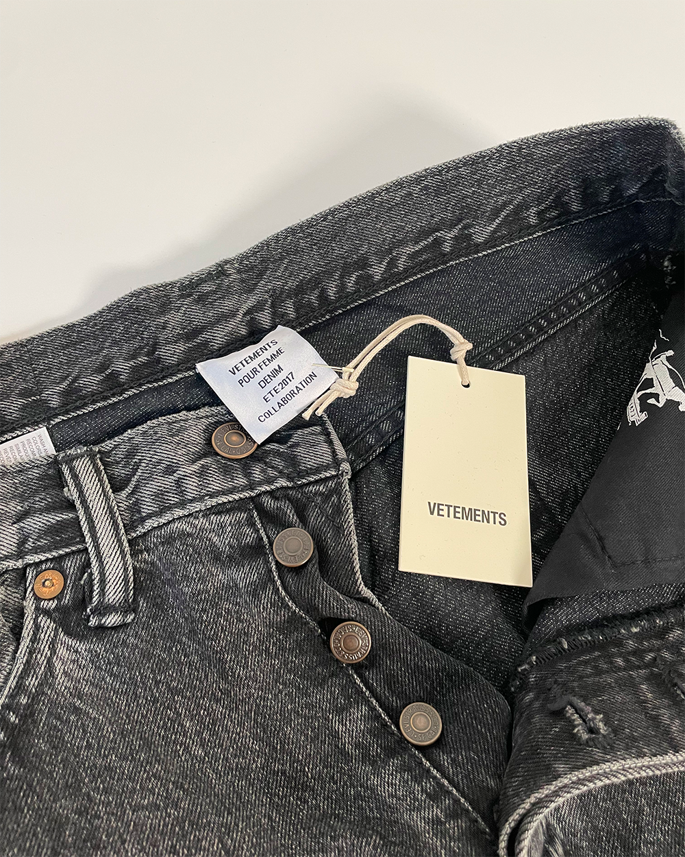 Vetements x 2025 levi's jeans