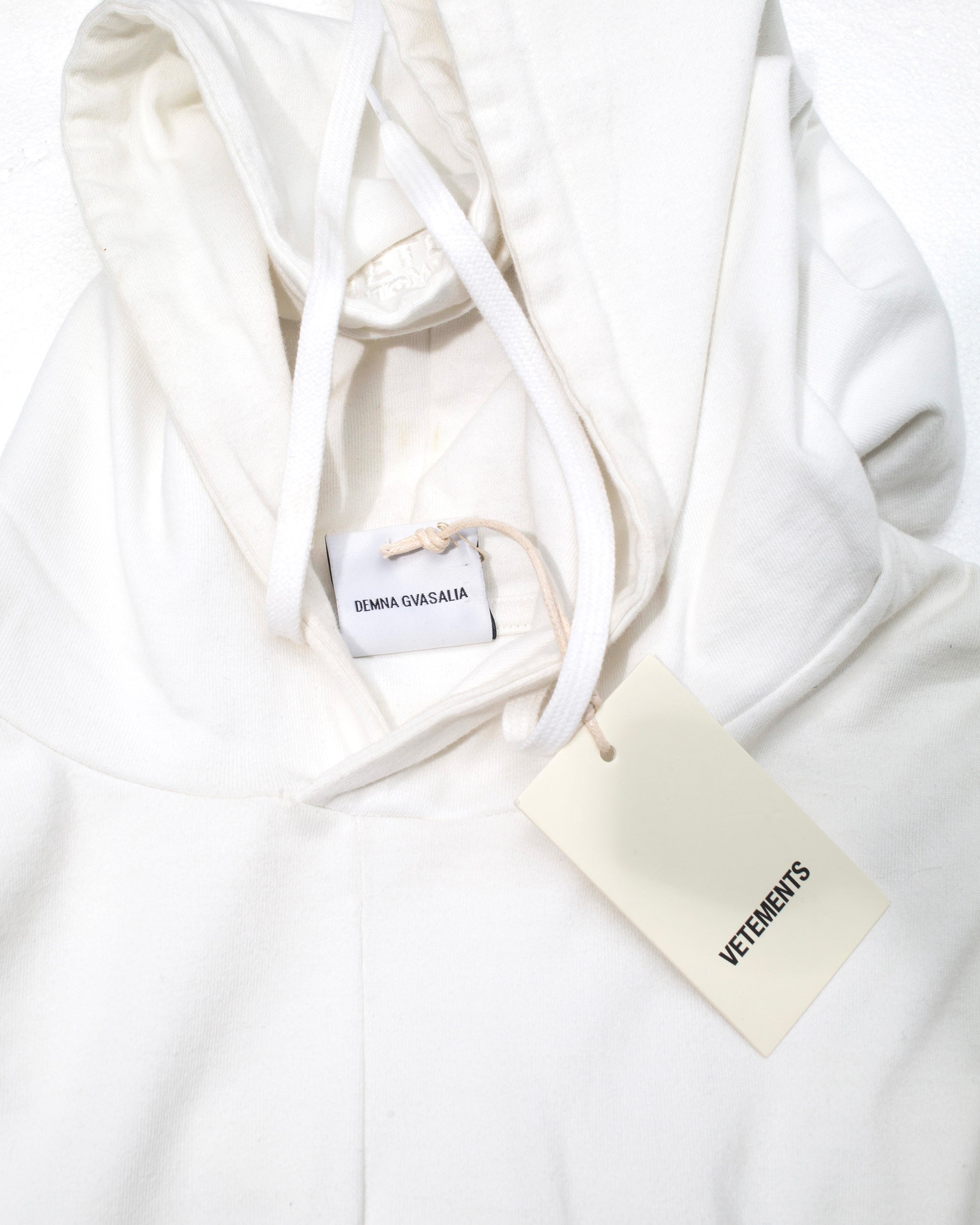VETEMENTS FW 18 Antwerpen Hooded Tee-shirt – PARYSEYE